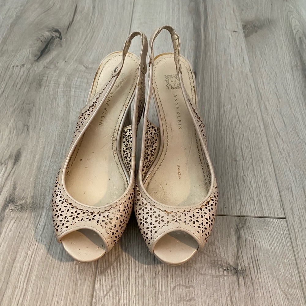 Anne Klein Peep Toe sling backs